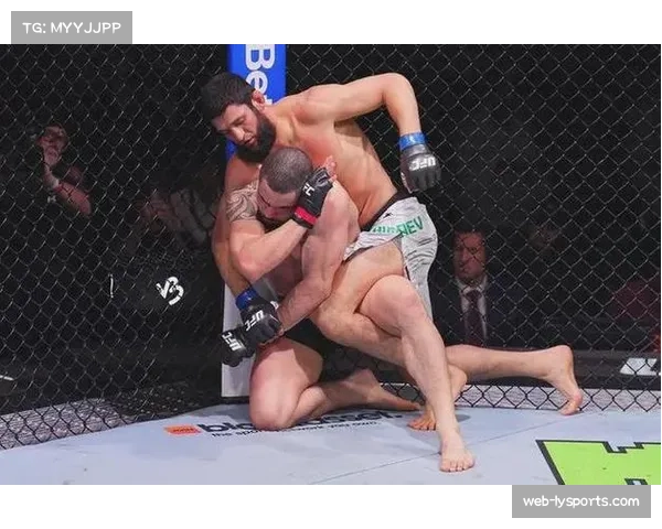 速报：UFC299头条主赛，奇马耶夫一致判定胜出